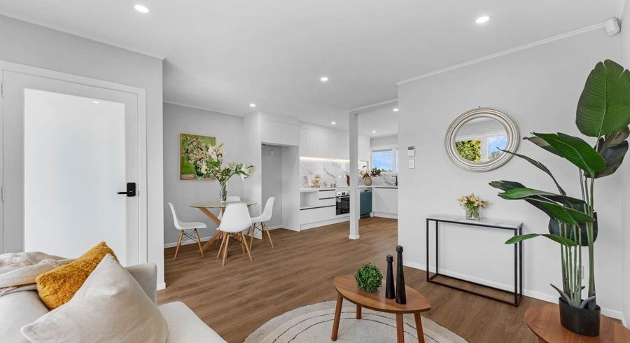  at 2/189 Whitney Street, Blockhouse Bay, Auckland City, Auckland