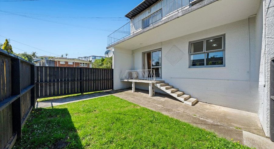  at 1/12 Clare Place, Mount Wellington, Auckland City, Auckland