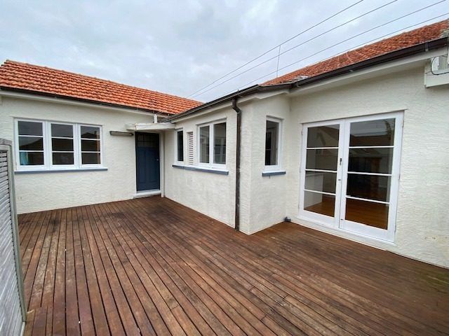  at 72 Nile Road, Milford, North Shore City, Auckland