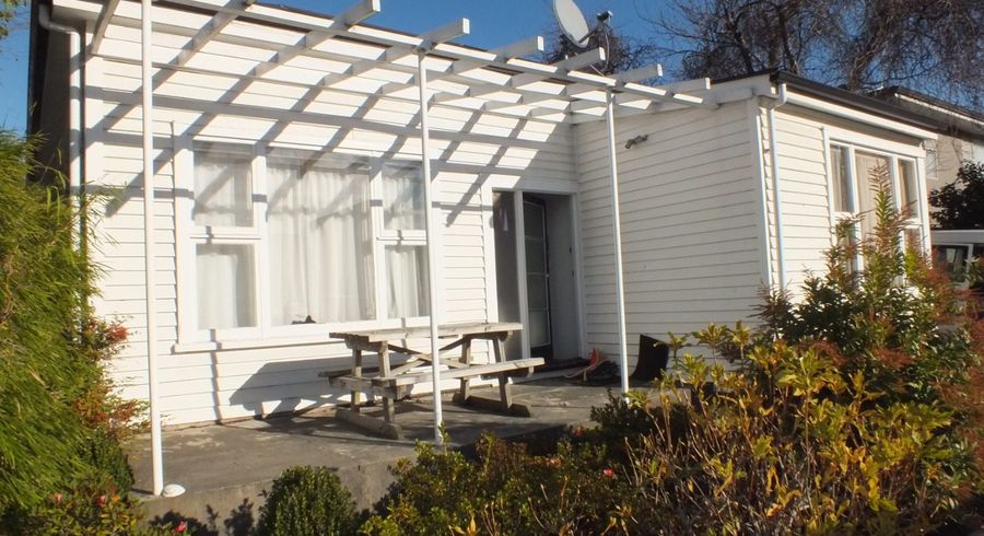  at 5 Brockworth Place, Riccarton, Christchurch