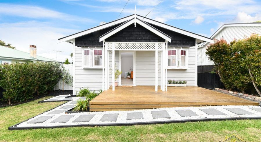  at 1/7 Akehurst Avenue, New Lynn, Auckland