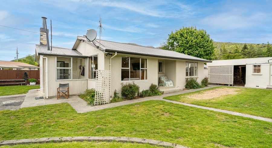  at 8A Sutherland Road, Omarama