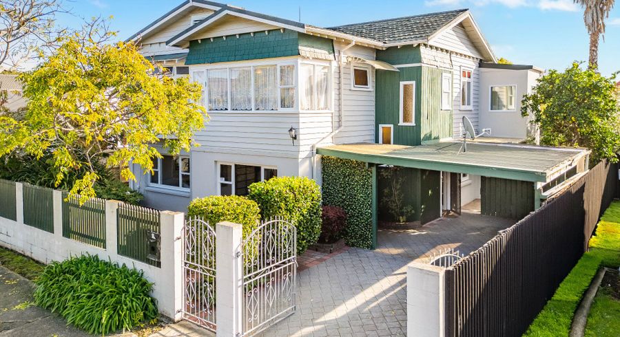  at 3 Carrie Street, Sandringham, Auckland