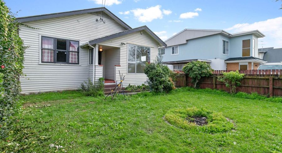  at 68 Panorama Road, Mount Wellington, Auckland City, Auckland