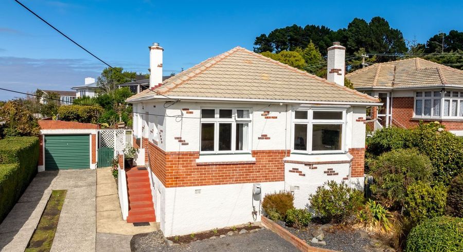  at 71 Aberdeen Road, Saint Clair, Dunedin