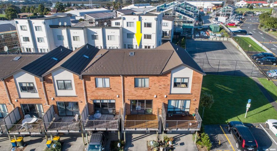  at 185/172 Mcleod Road, Te Atatu South, Auckland