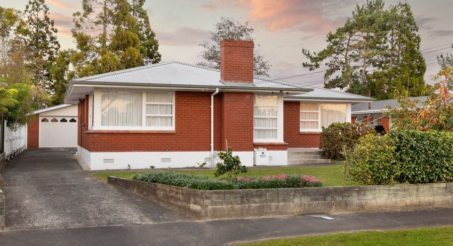  at 23 Regent Street, Silverdale, Hamilton, Waikato