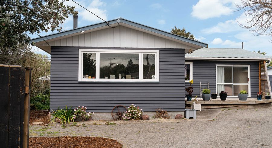  at 128 Oxford Street, Lansdowne, Masterton
