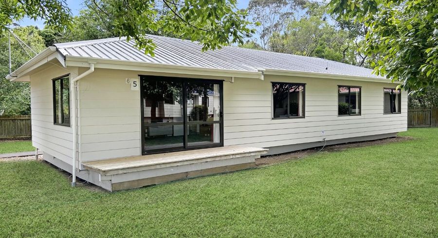  at 5 Keiller Place, Fitzherbert, Palmerston North, Manawatu / Whanganui
