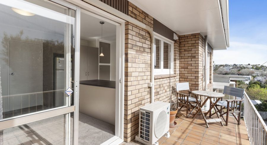  at 1/120 Orakei Road, Remuera, Auckland City, Auckland