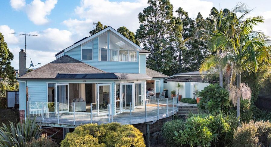 at 30 Arama Avenue, Titirangi, Waitakere City, Auckland