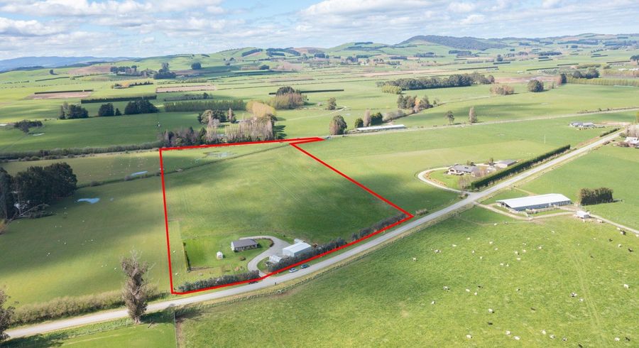  at 155 Crow Road, Thomsons Crossing, Winton
