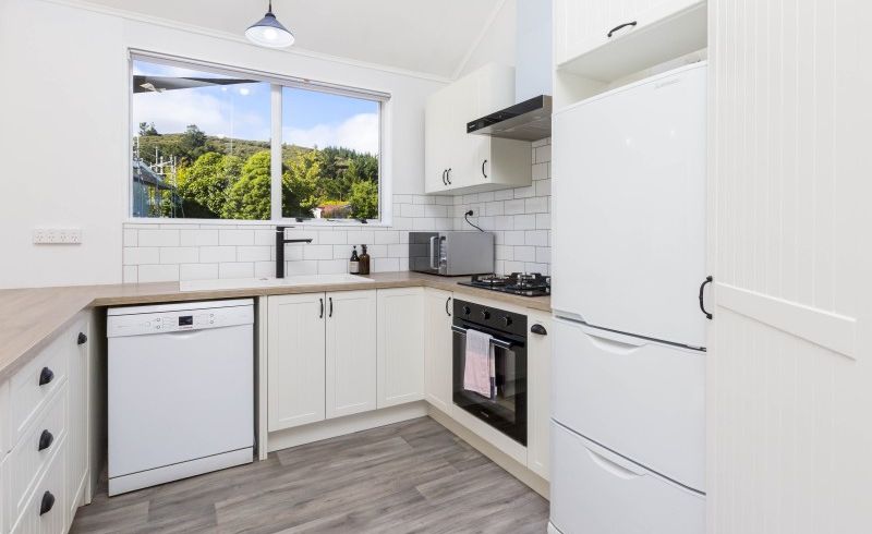  at 15 Edelweiss Grove, Timberlea, Upper Hutt