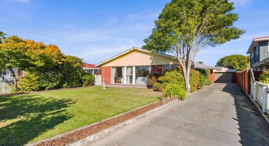  at 52 Mooray Avenue, Bishopdale, Christchurch City, Canterbury