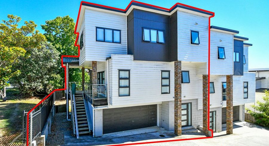  at 4225A Great North Road, Glendene, Waitakere City, Auckland