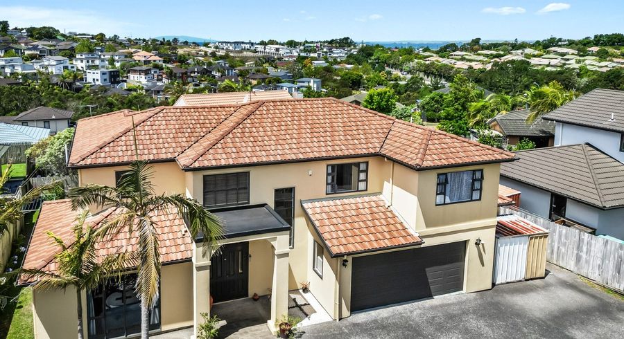  at 11 Mackwell Road, Fairview Heights, Auckland