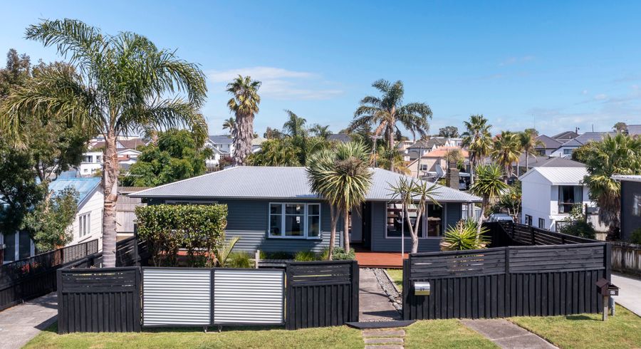  at 29 Howe Street, Howick, Auckland