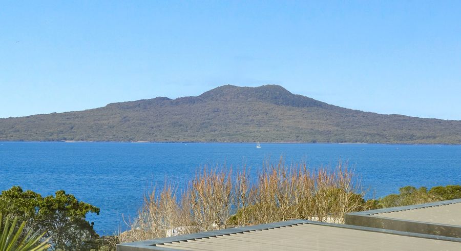  at 99 Aberdeen Road, Castor Bay, North Shore City, Auckland