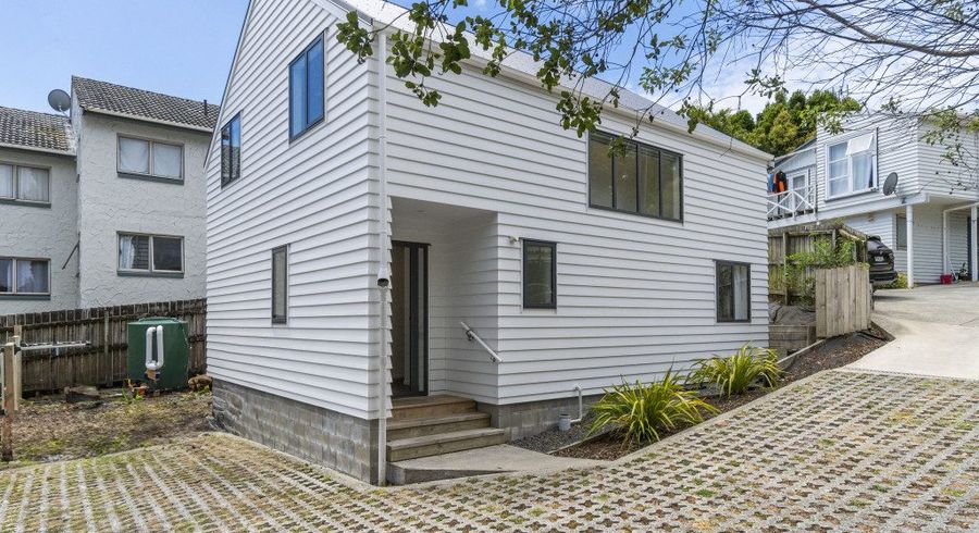  at 548B Glenfield Road, Glenfield, North Shore City, Auckland
