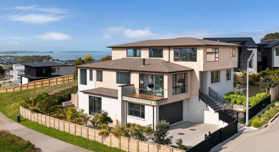  at 2 Taku Close, Long Bay, Auckland