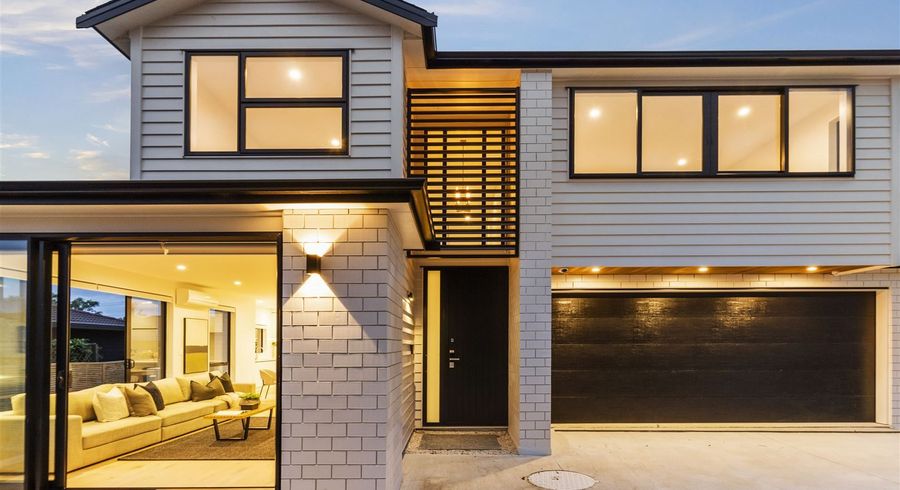  at 35B Corunna Road, Milford, Auckland