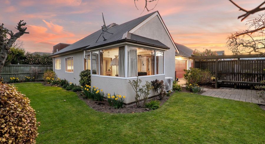  at 102A Apsley Drive, Avonhead, Christchurch City, Canterbury