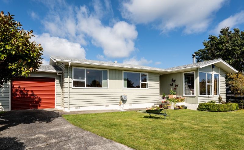  at 48 Ayton Drive, Whitby, Porirua