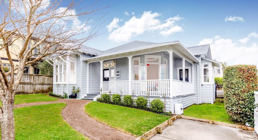  at 5 Herbert Road, Mount Eden, Auckland