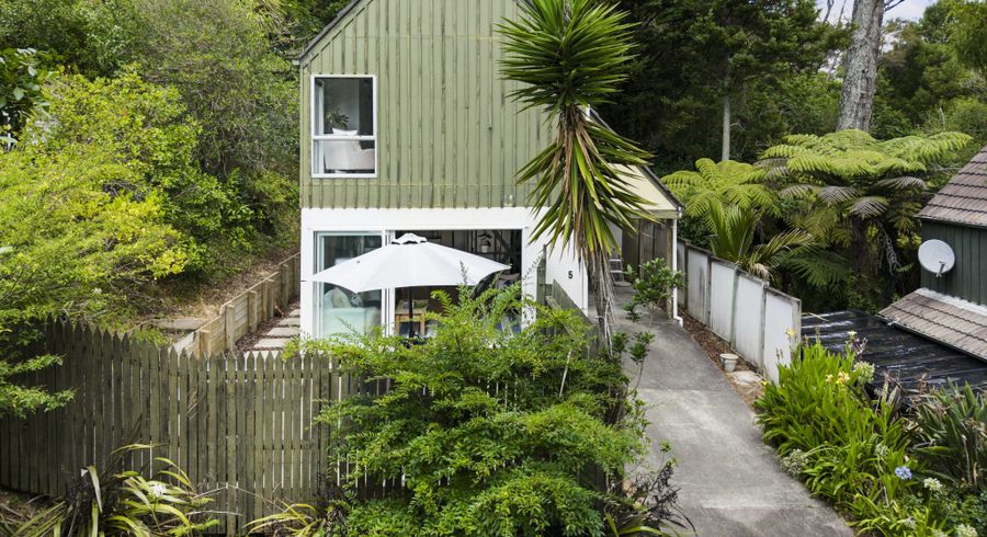  at 5/25 Archers Road, Hillcrest, North Shore City, Auckland