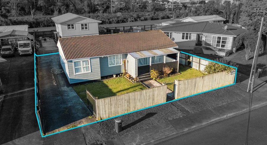  at 1/24 Greenhaven Avenue, Opaheke, Papakura, Auckland