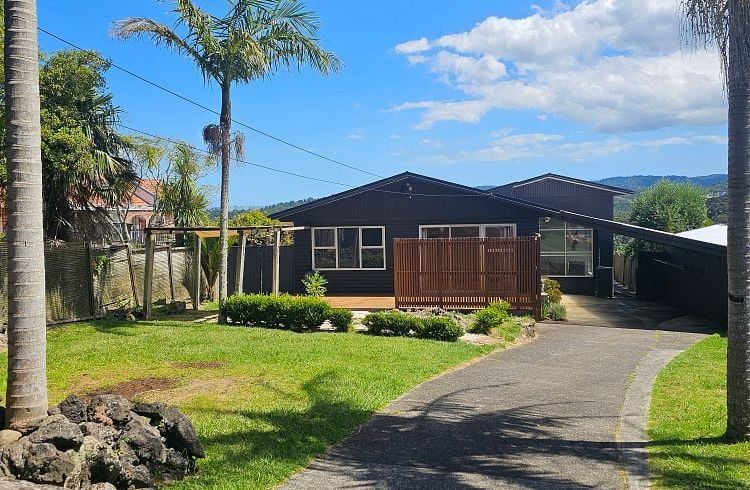  at 30 Grendon Road, Titirangi, Waitakere City, Auckland