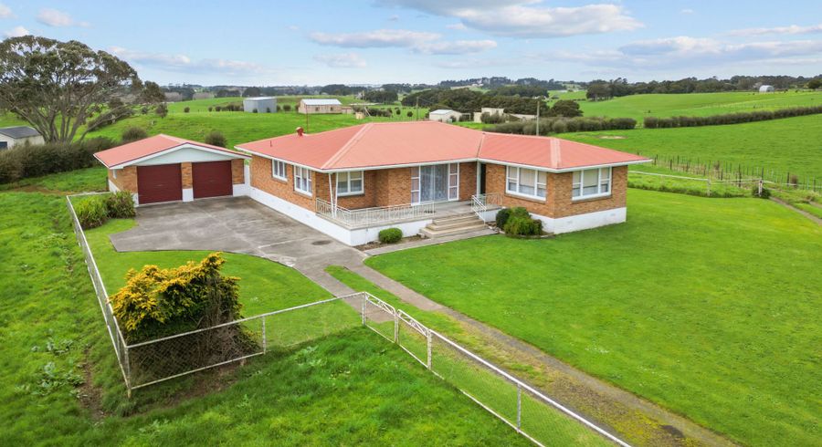  at 49 Shakespeare Road, Glenbrook, Franklin, Auckland