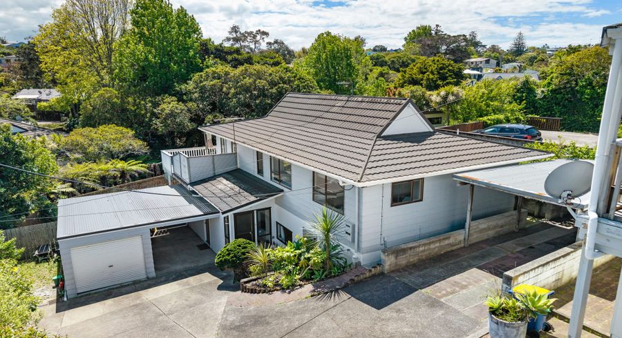  at 2/124 Deep Creek Road, Torbay, North Shore City, Auckland