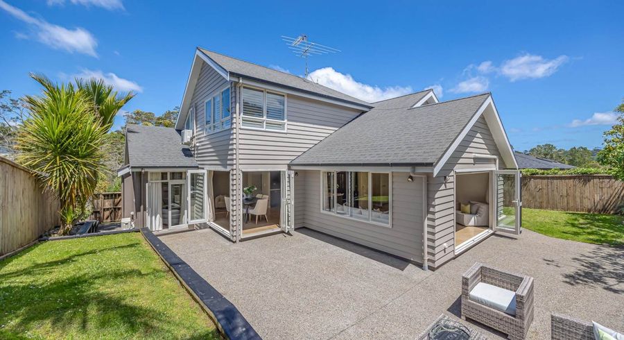  at 54 English Oak Drive, Schnapper Rock, Auckland