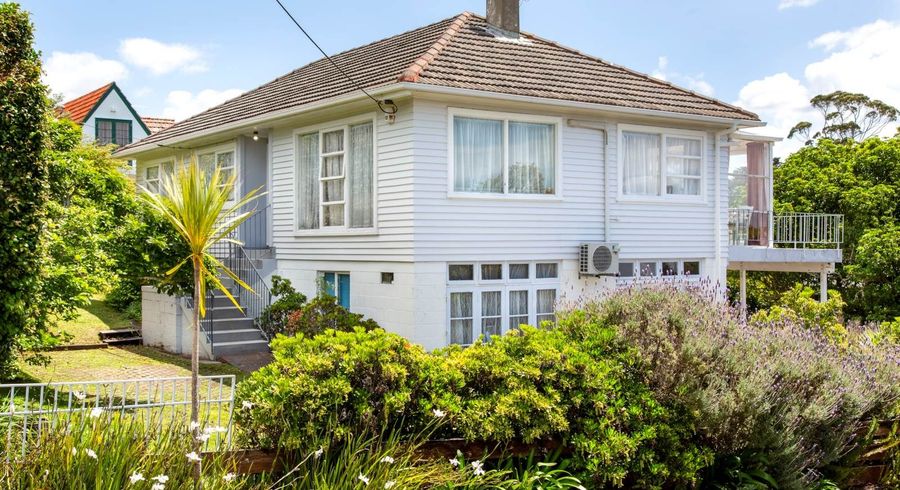  at 12 Aberdeen Road, Campbells Bay, Auckland