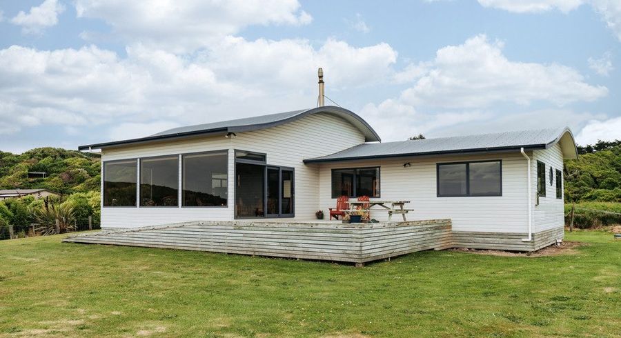  at 258 Jacks Bay Road, Owaka, Clutha, Otago