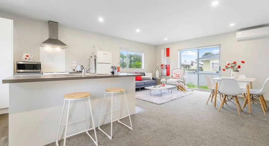  at 2/1 Clarice Place, Takanini, Papakura, Auckland