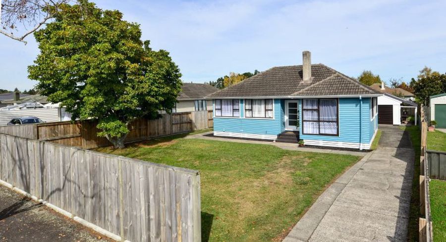  at 40 Montgomery Crescent, Bader, Hamilton, Waikato