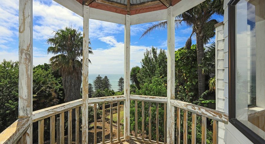  at 2 Hadfield Terrace, Bluff Hill, Napier