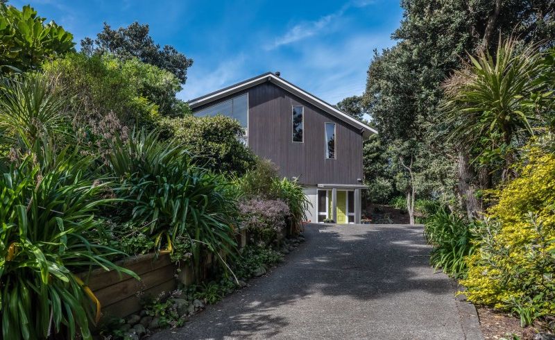  at 9 Hona Street, Waikanae Beach, Waikanae