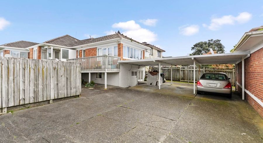  at 2/353 Hillsborough Road, Hillsborough, Auckland City, Auckland