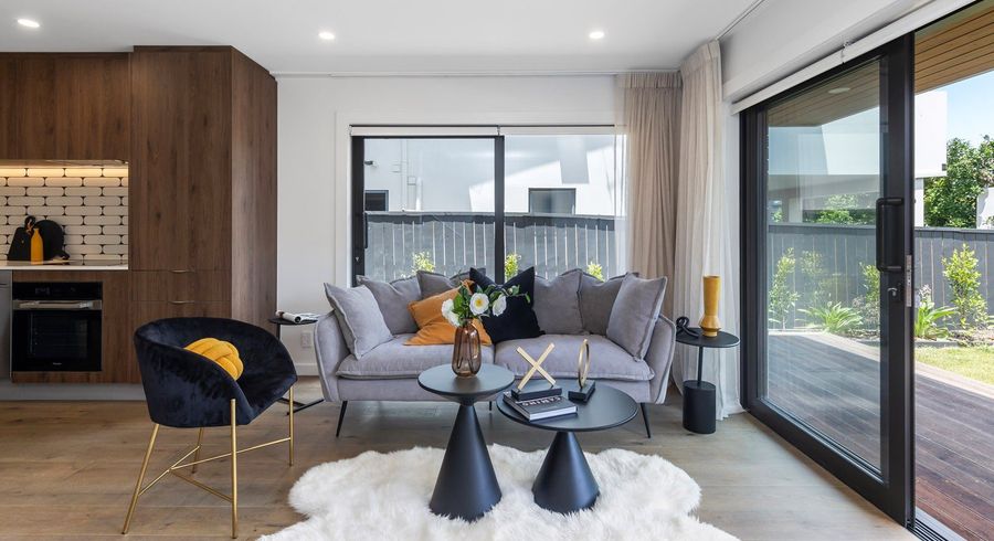  at 7/98 Walker Road, Point Chevalier, Auckland