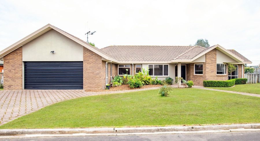  at 18 Halcione Close, Flagstaff, Hamilton, Waikato
