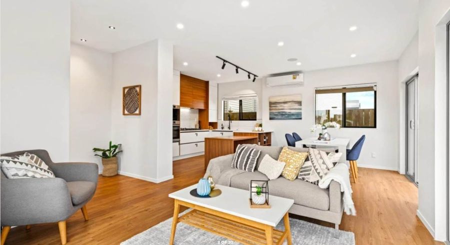  at 4 Hea Road, Hobsonville, Waitakere City, Auckland