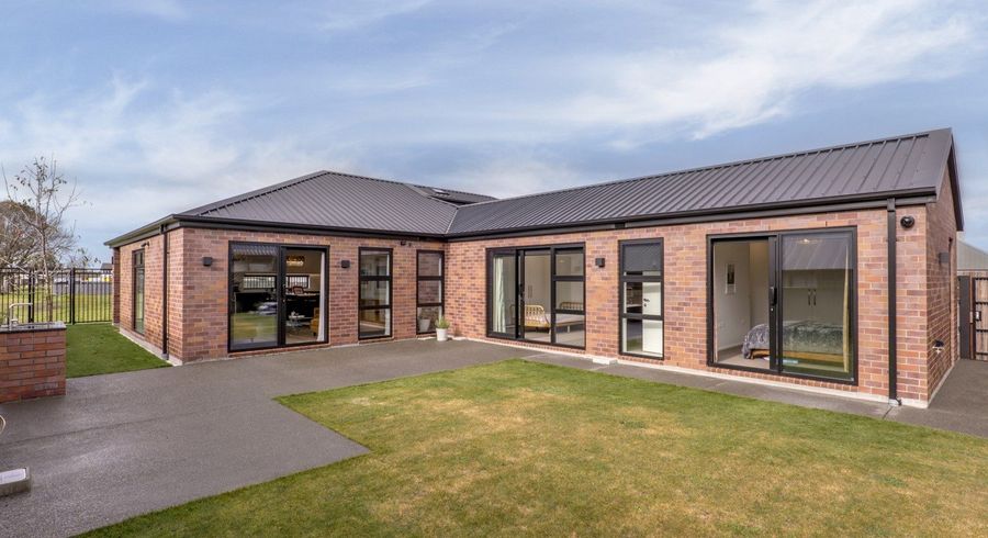  at 5 Hobbs Lane, Harewood, Christchurch City, Canterbury