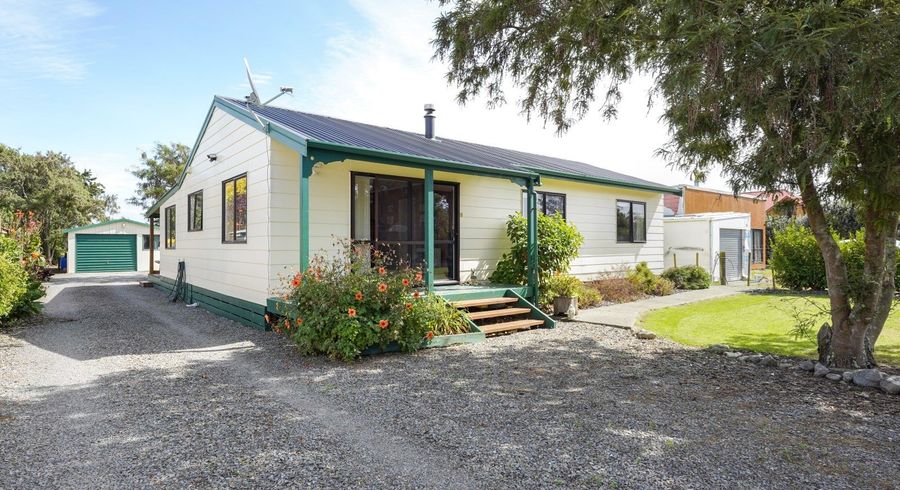  at 66 School Road, Te Horo