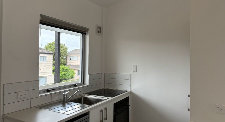  at 10/106 Nursery Road, Phillipstown, Christchurch City, Canterbury