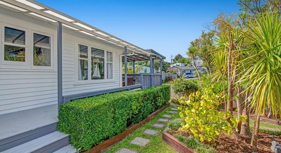  at 8C Langton Road, Stanmore Bay, Rodney, Auckland
