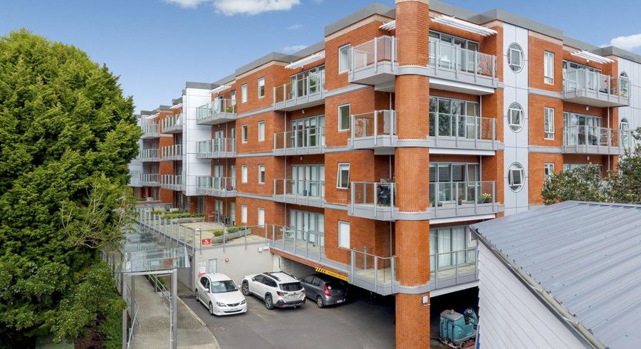  at 305/4 Wagener Place, Mount Albert, Auckland City, Auckland