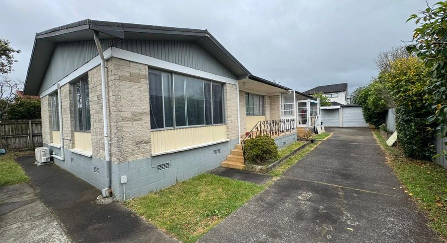  at 1/130 Te Atatu Road, Te Atatu South, Waitakere City, Auckland